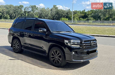 Внедорожник / Кроссовер Toyota Land Cruiser 2018 в Киеве