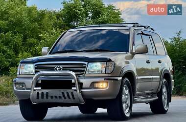 Внедорожник / Кроссовер Toyota Land Cruiser 2004 в Полтаве