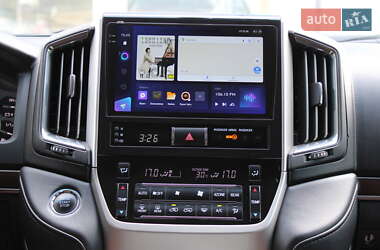 Позашляховик / Кросовер Toyota Land Cruiser 2019 в 