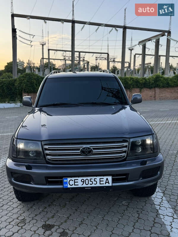 Toyota Land Cruiser 2004