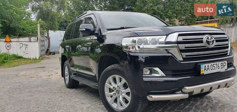 Toyota Land Cruiser 2020