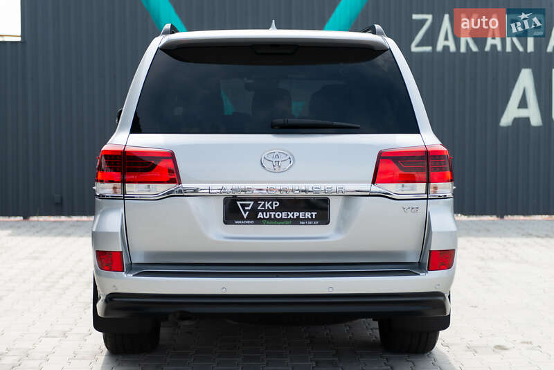 Внедорожник / Кроссовер Toyota Land Cruiser 2018 в Мукачево