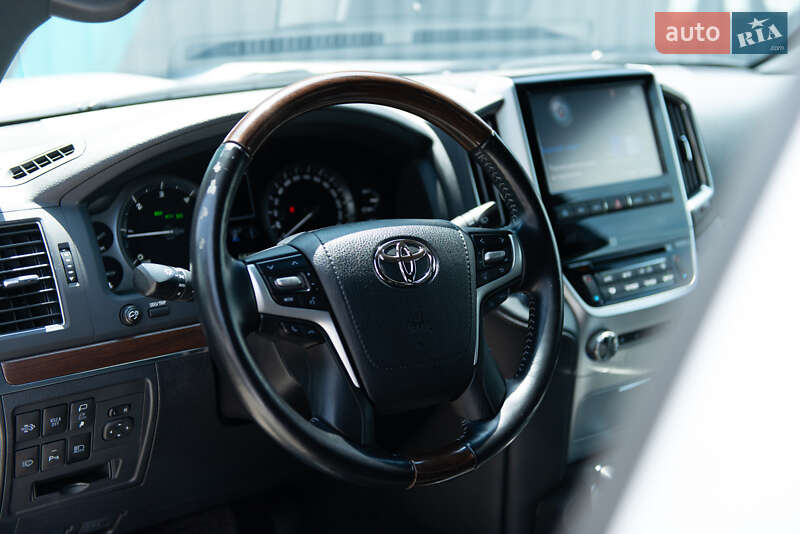 Внедорожник / Кроссовер Toyota Land Cruiser 2018 в Мукачево