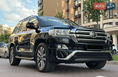 Внедорожник / Кроссовер Toyota Land Cruiser 2017 в Буче