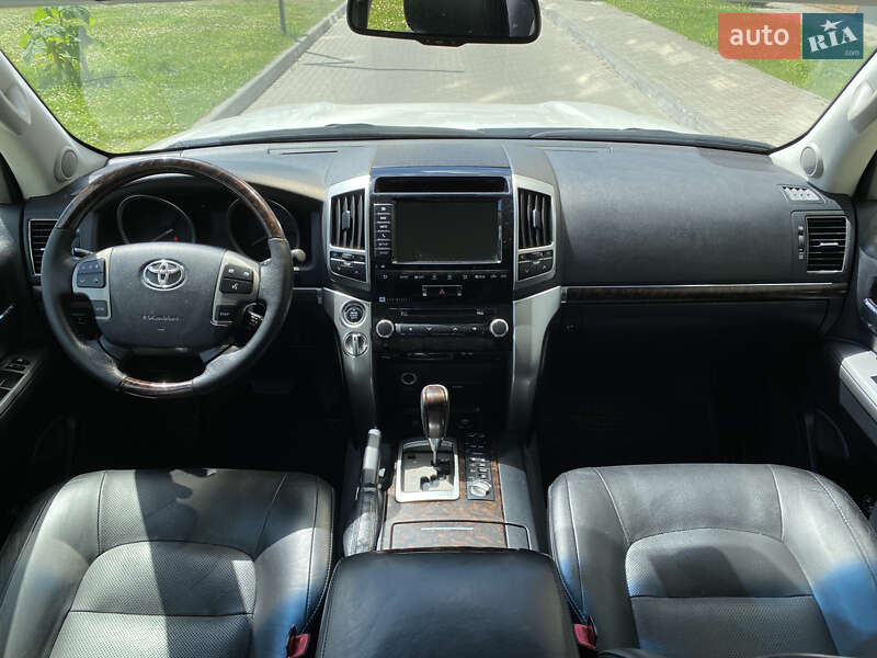 Позашляховик / Кросовер Toyota Land Cruiser 2013 в Києві