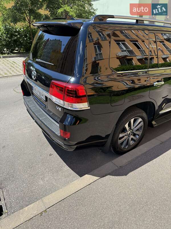 Toyota Land Cruiser 2017