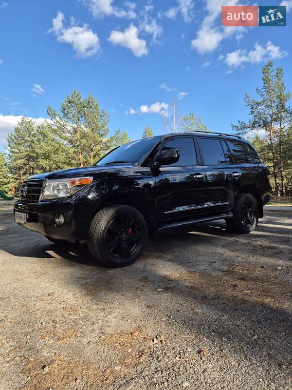 Внедорожник / Кроссовер Toyota Land Cruiser 2011 в Киеве