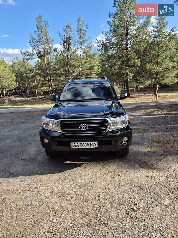 Внедорожник / Кроссовер Toyota Land Cruiser 2011 в Киеве