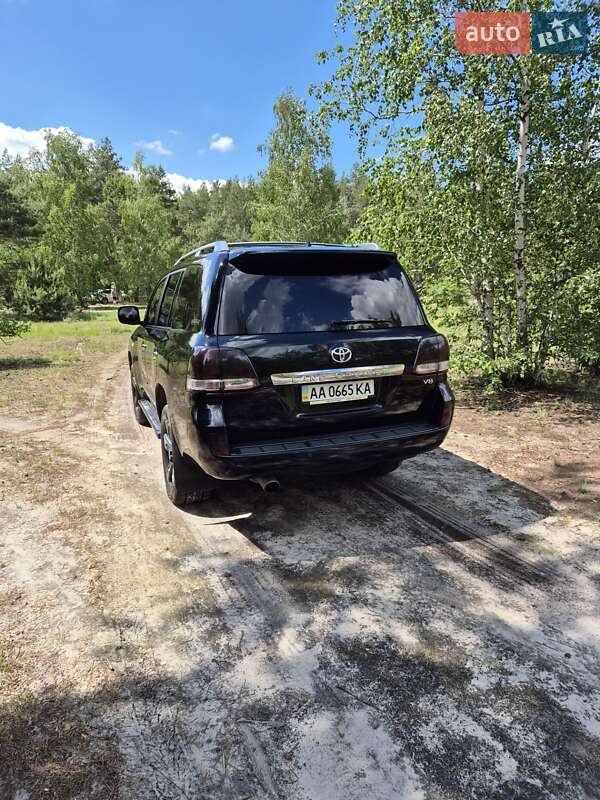 Внедорожник / Кроссовер Toyota Land Cruiser 2011 в Киеве