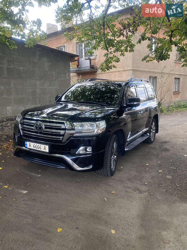 Toyota Land Cruiser 2016