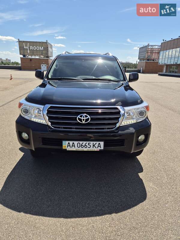 Внедорожник / Кроссовер Toyota Land Cruiser 2011 в Киеве