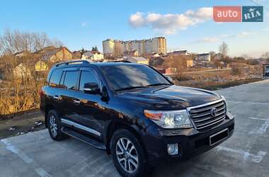 Позашляховик / Кросовер Toyota Land Cruiser 2015 в 