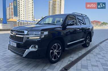 Внедорожник / Кроссовер Toyota Land Cruiser 2020 в Харькове