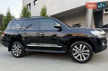 Внедорожник / Кроссовер Toyota Land Cruiser 2021 в Киеве
