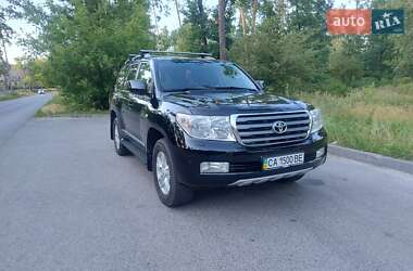 Toyota Land Cruiser 2011