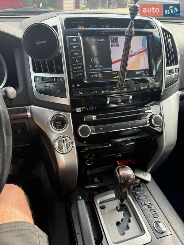 Внедорожник / Кроссовер Toyota Land Cruiser 2014 в Звягеле