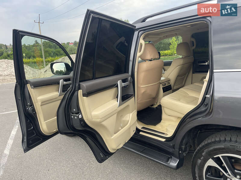 Внедорожник / Кроссовер Toyota Land Cruiser 2017 в Киеве