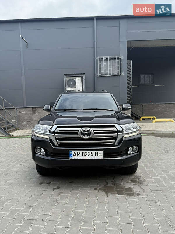 Позашляховик / Кросовер Toyota Land Cruiser 2020 в Тернополі