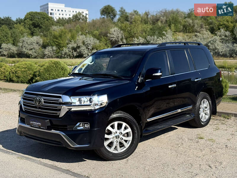 Внедорожник / Кроссовер Toyota Land Cruiser 2016 в Днепре