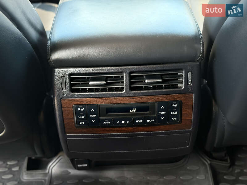 Внедорожник / Кроссовер Toyota Land Cruiser 2016 в Днепре