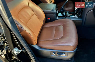 Внедорожник / Кроссовер Toyota Land Cruiser 2020 в 