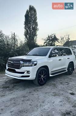 Позашляховик / Кросовер Toyota Land Cruiser 2018 в 