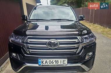 Внедорожник / Кроссовер Toyota Land Cruiser 2018 в Киеве
