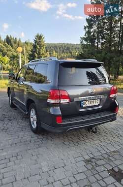 Внедорожник / Кроссовер Toyota Land Cruiser 2011 в Сходнице