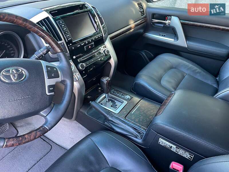 Внедорожник / Кроссовер Toyota Land Cruiser 2013 в Одессе