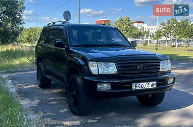 Внедорожник / Кроссовер Toyota Land Cruiser 2003 в Киеве