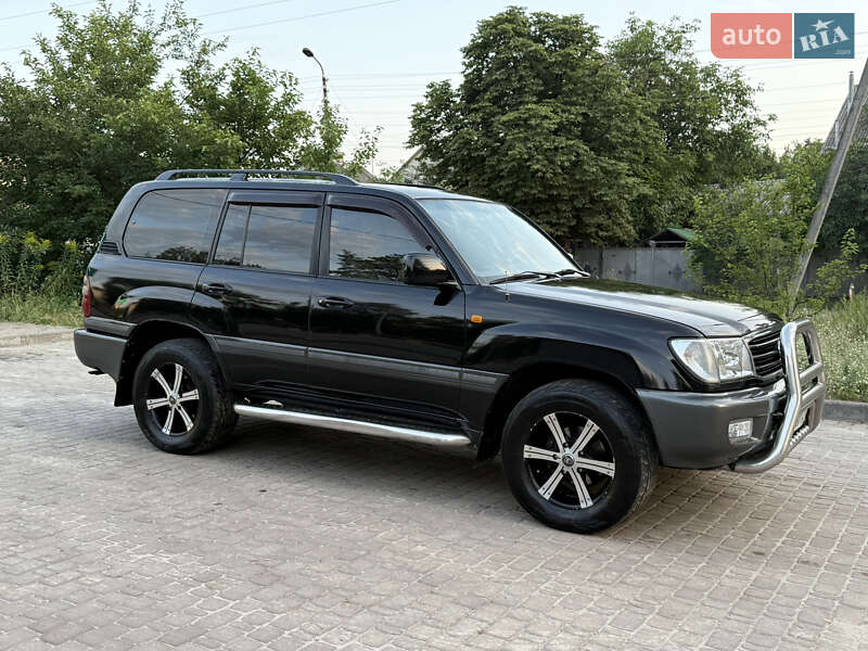 Позашляховик / Кросовер Toyota Land Cruiser 2001 в Броварах