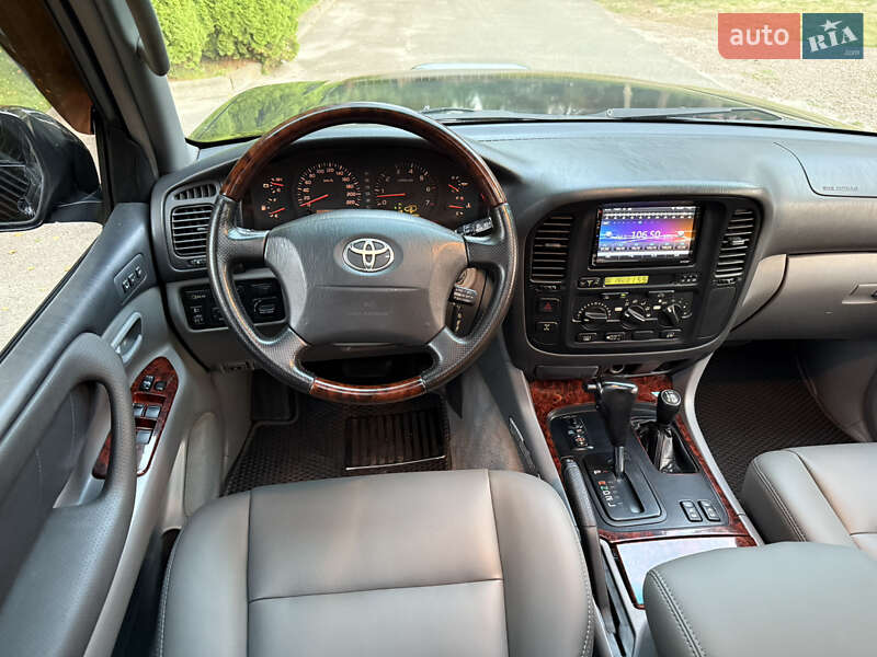 Позашляховик / Кросовер Toyota Land Cruiser 2001 в Броварах