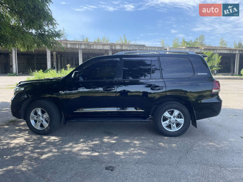 Позашляховик / Кросовер Toyota Land Cruiser 2011 в Лубнах фото 11 Позашляховик / Кросовер Toyota Land Cruiser 2011 в Лубнах