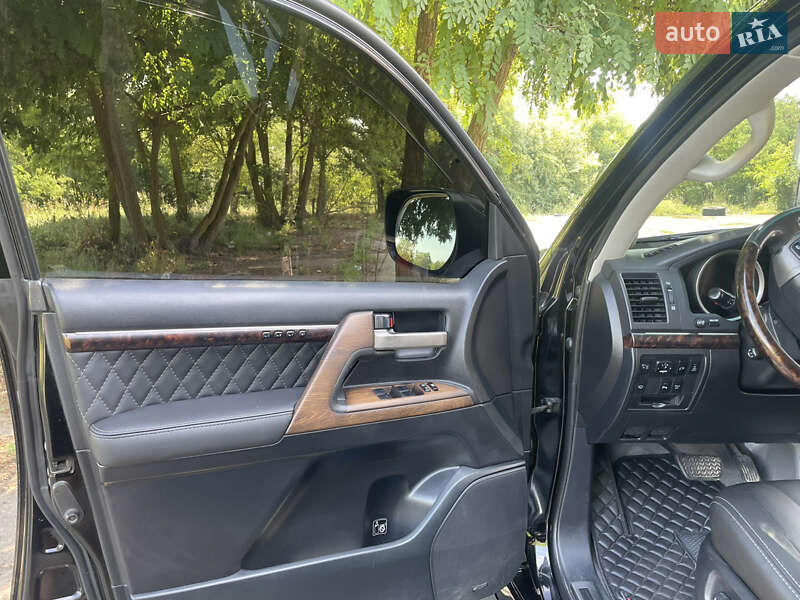 Позашляховик / Кросовер Toyota Land Cruiser 2011 в Лубнах фото 18 Позашляховик / Кросовер Toyota Land Cruiser 2011 в Лубнах