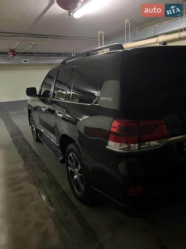 Внедорожник / Кроссовер Toyota Land Cruiser 2020 в Днепре