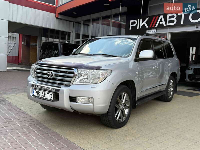 Внедорожник / Кроссовер Toyota Land Cruiser 2011 в Львове