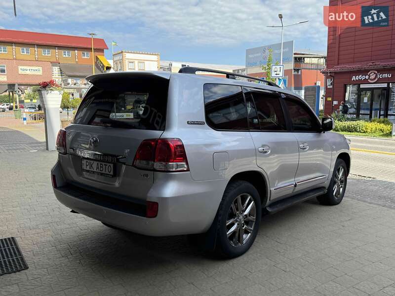 Внедорожник / Кроссовер Toyota Land Cruiser 2011 в Львове