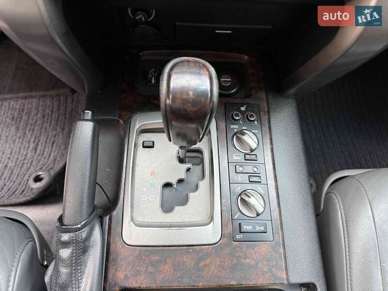 Внедорожник / Кроссовер Toyota Land Cruiser 2011 в Львове