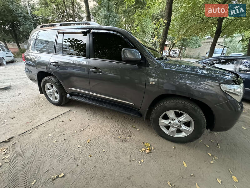 Позашляховик / Кросовер Toyota Land Cruiser 2011 в Львові фото 57 Позашляховик / Кросовер Toyota Land Cruiser 2011 в Львові