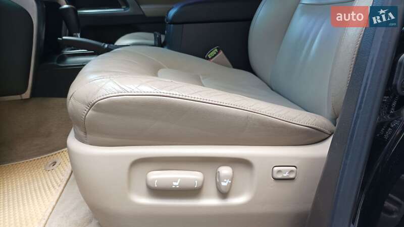 Позашляховик / Кросовер Toyota Land Cruiser 2008 в Вінниці