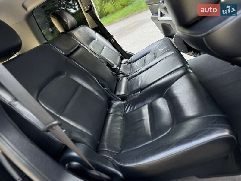 Позашляховик / Кросовер Toyota Land Cruiser 2014 в Трускавці фото 45 Позашляховик / Кросовер Toyota Land Cruiser 2014 в Трускавці