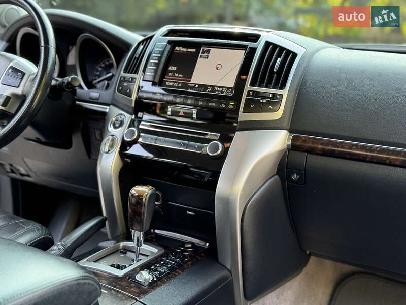 Позашляховик / Кросовер Toyota Land Cruiser 2014 в Трускавці фото 48 Позашляховик / Кросовер Toyota Land Cruiser 2014 в Трускавці