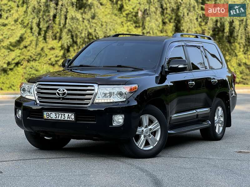 Позашляховик / Кросовер Toyota Land Cruiser 2014 в Трускавці фото 82 Позашляховик / Кросовер Toyota Land Cruiser 2014 в Трускавці