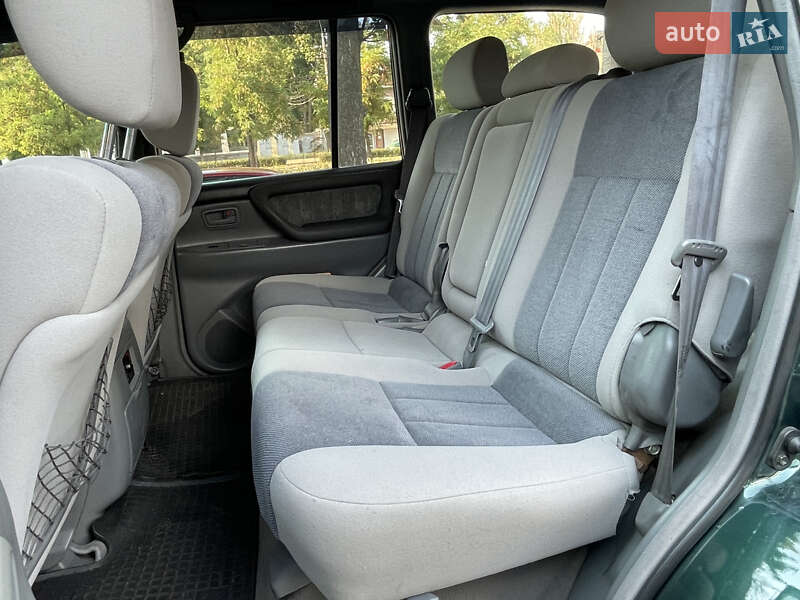 Позашляховик / Кросовер Toyota Land Cruiser 2001 в Миколаєві