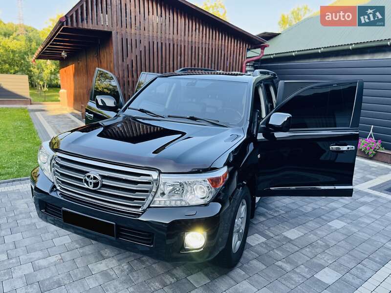 Внедорожник / Кроссовер Toyota Land Cruiser 2012 в Нижней Апше фото 42 Внедорожник / Кроссовер Toyota Land Cruiser 2012 в Нижней Апше