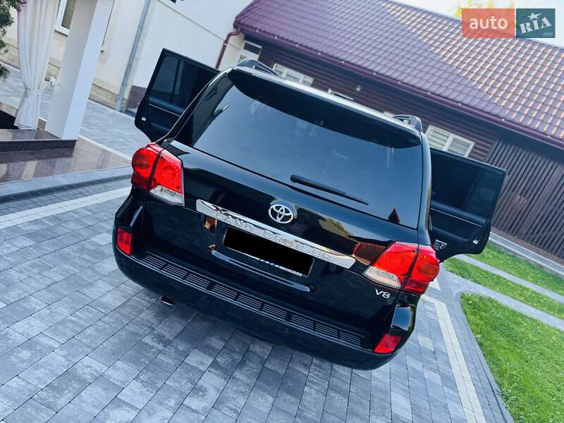 Внедорожник / Кроссовер Toyota Land Cruiser 2012 в Нижней Апше фото 72 Внедорожник / Кроссовер Toyota Land Cruiser 2012 в Нижней Апше