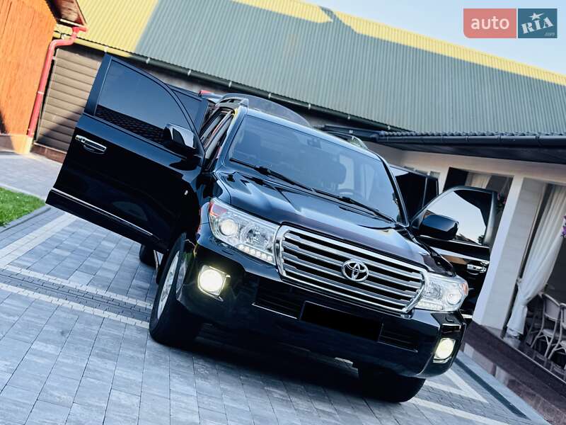 Внедорожник / Кроссовер Toyota Land Cruiser 2012 в Нижней Апше фото 78 Внедорожник / Кроссовер Toyota Land Cruiser 2012 в Нижней Апше