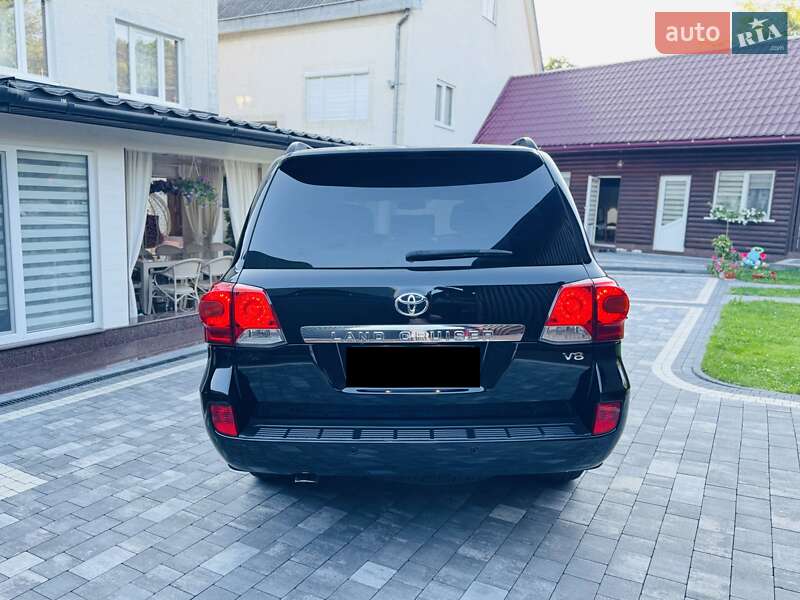 Внедорожник / Кроссовер Toyota Land Cruiser 2012 в Нижней Апше фото 87 Внедорожник / Кроссовер Toyota Land Cruiser 2012 в Нижней Апше