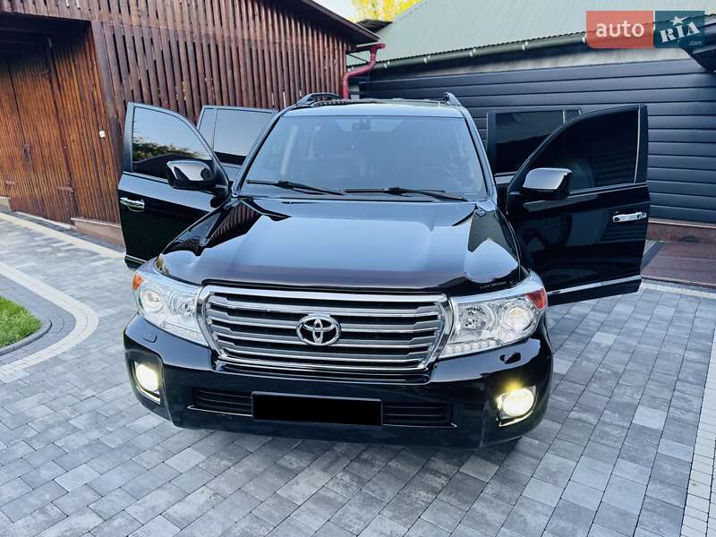 Внедорожник / Кроссовер Toyota Land Cruiser 2012 в Нижней Апше фото 128 Внедорожник / Кроссовер Toyota Land Cruiser 2012 в Нижней Апше