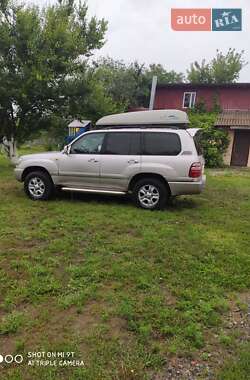 Позашляховик / Кросовер Toyota Land Cruiser 2004 в Броварах